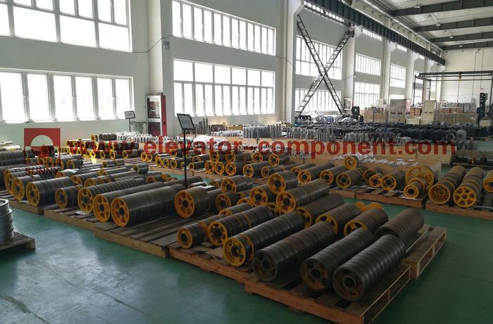 Gearless traction machine